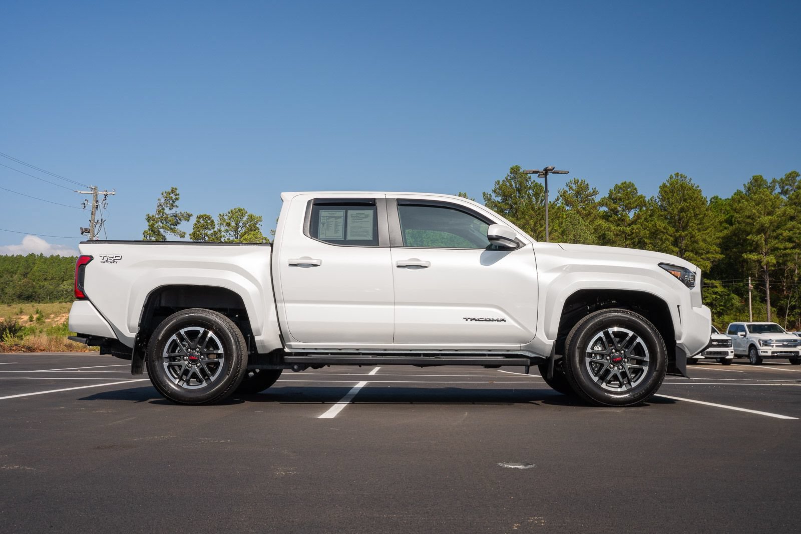 Used 2025 Toyota Tacoma TRD Sport AWD/4WD image 8