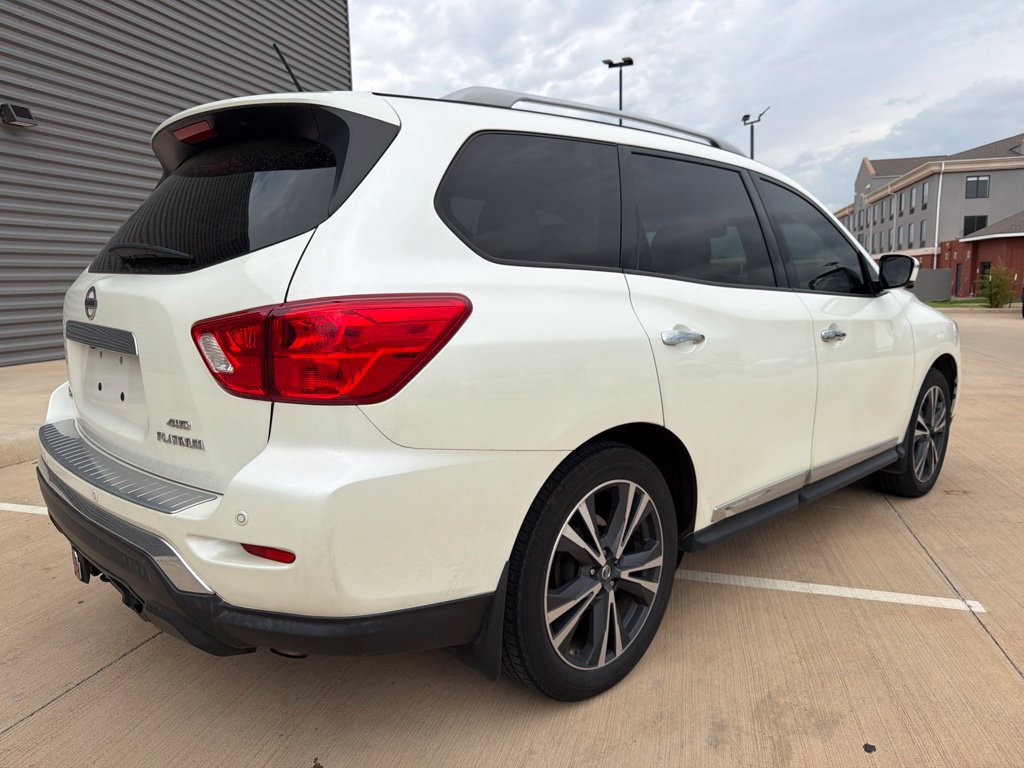 Used 2017 Nissan Pathfinder Platinum AWD/4WD image 3