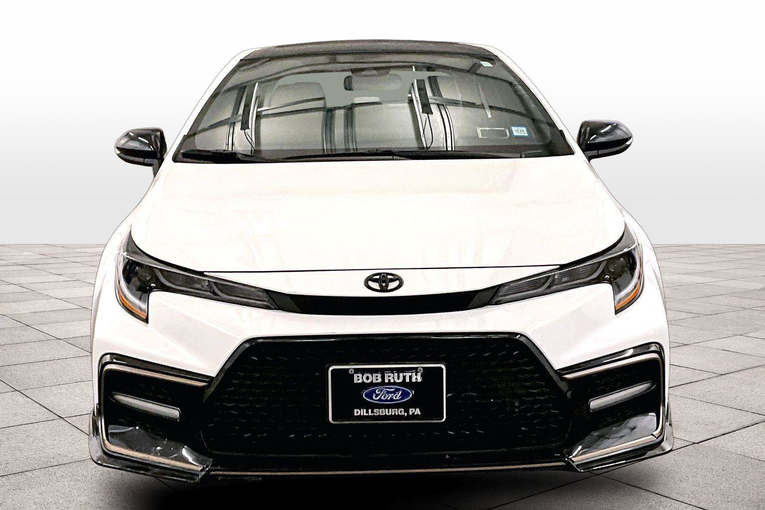 Used 2022 Toyota Corolla XSE image 3