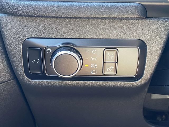 Certified 2025 Ford Escape ST-Line w/ Tech Pack #1 FWD image 18