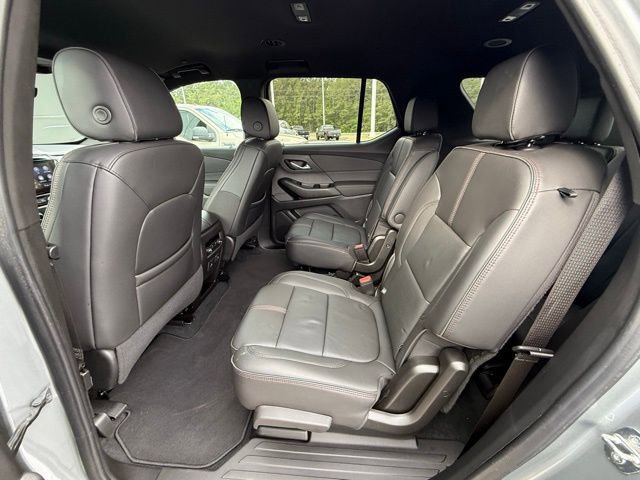 Used 2023 Chevrolet Traverse RS image 16