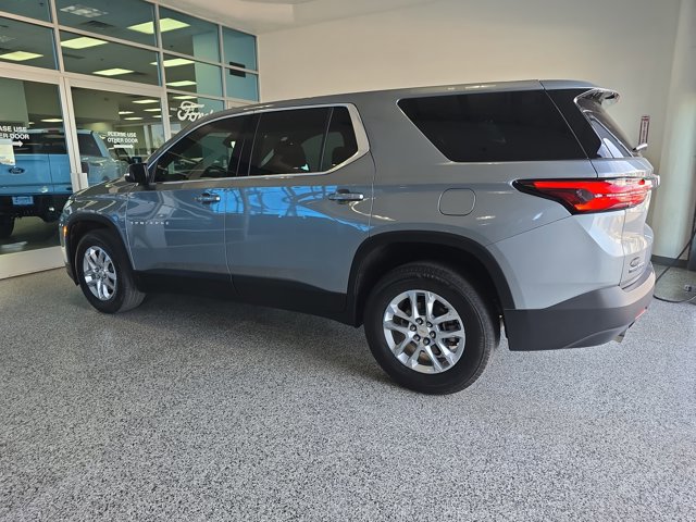 Used 2023 Chevrolet Traverse LS w/ Safety Package image 2