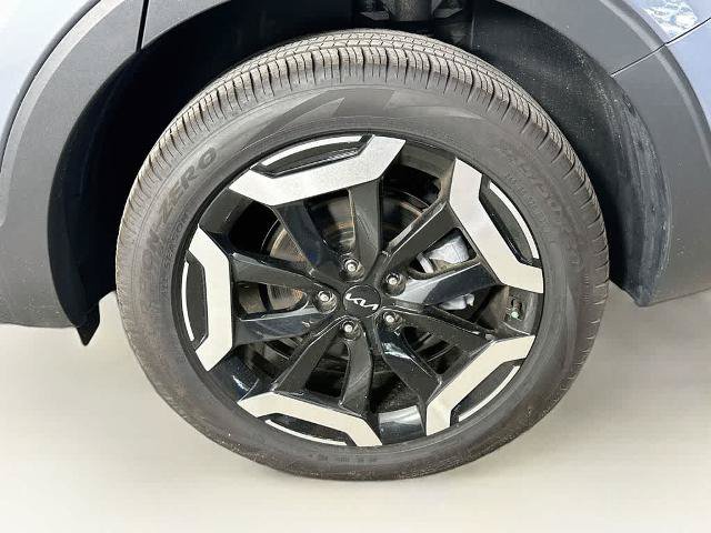 Used 2025 Kia Telluride EX X-Line AWD/4WD image 8