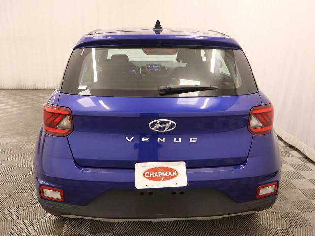 Used 2022 Hyundai Venue SE FWD image 13