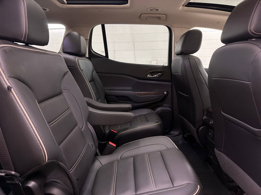 Used 2023 GMC Acadia Denali w/ Black Diamond Edition FWD image 32