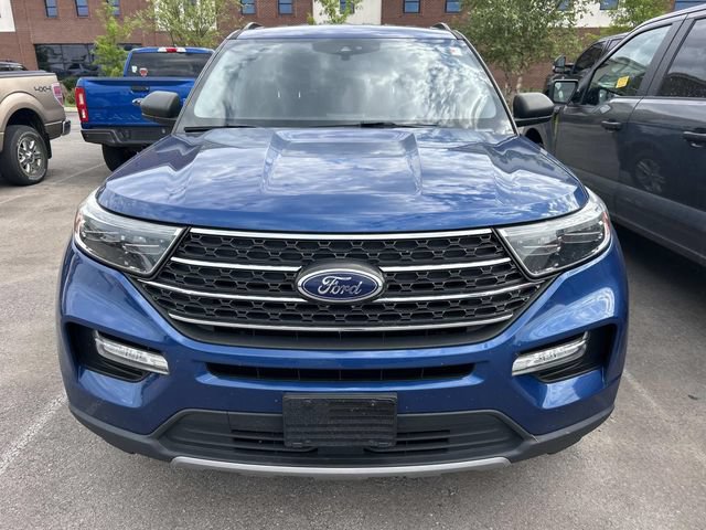 Certified 2022 Ford Explorer XLT w/ Equipment Group 202A RWD image 2