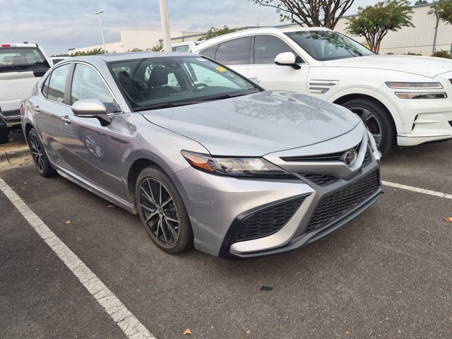 Used 2024 Toyota Camry SE