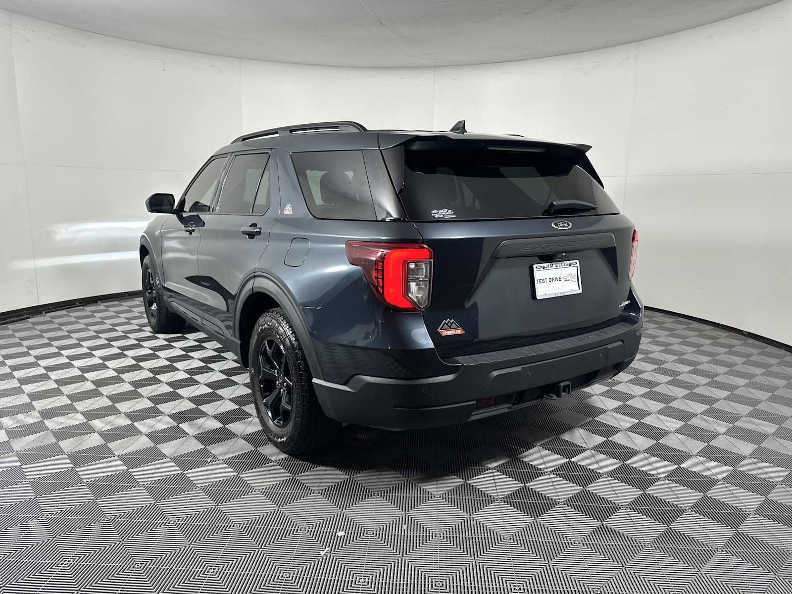 Certified 2022 Ford Explorer Timberline image 3