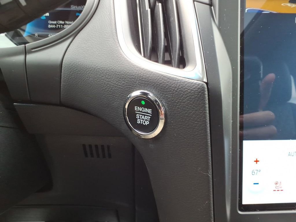 Certified 2024 Ford Edge Titanium w/ Class II Trailer Tow Package image 24