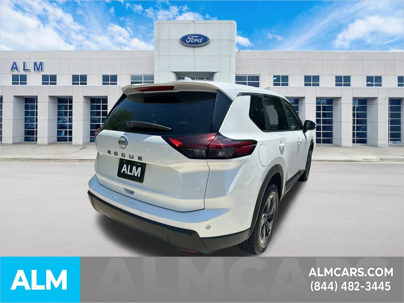 Used 2025 Nissan Rogue SV FWD image 5