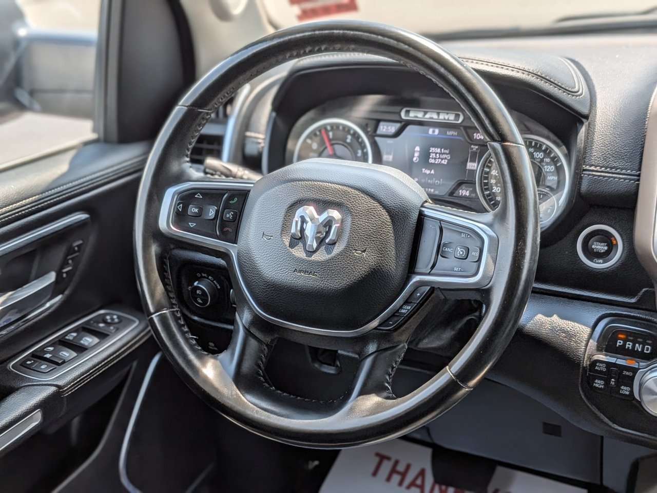 Used 2022 RAM 1500 Laramie AWD/4WD image 17
