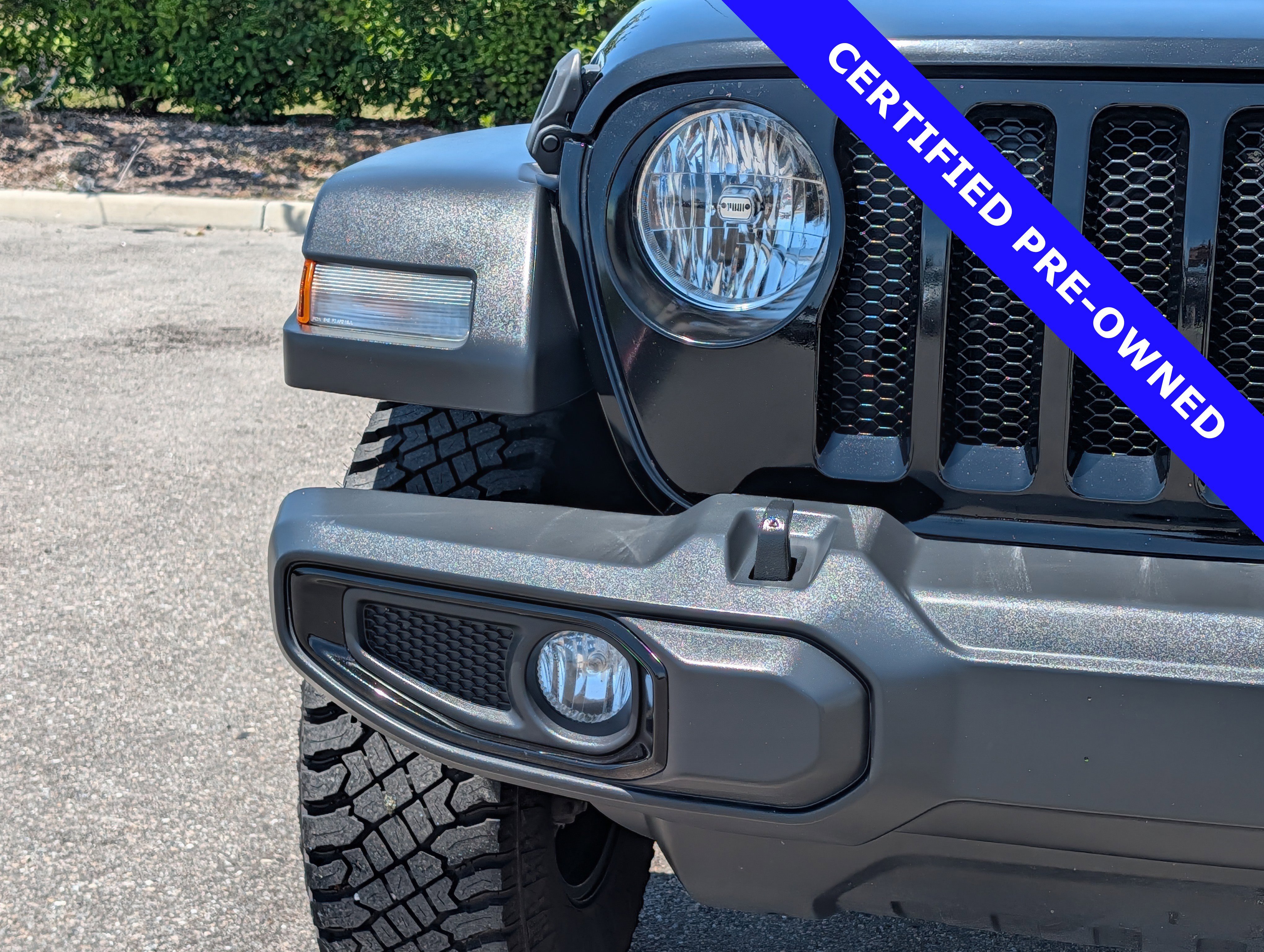 Used 2022 Jeep Wrangler Sport AWD/4WD image 9