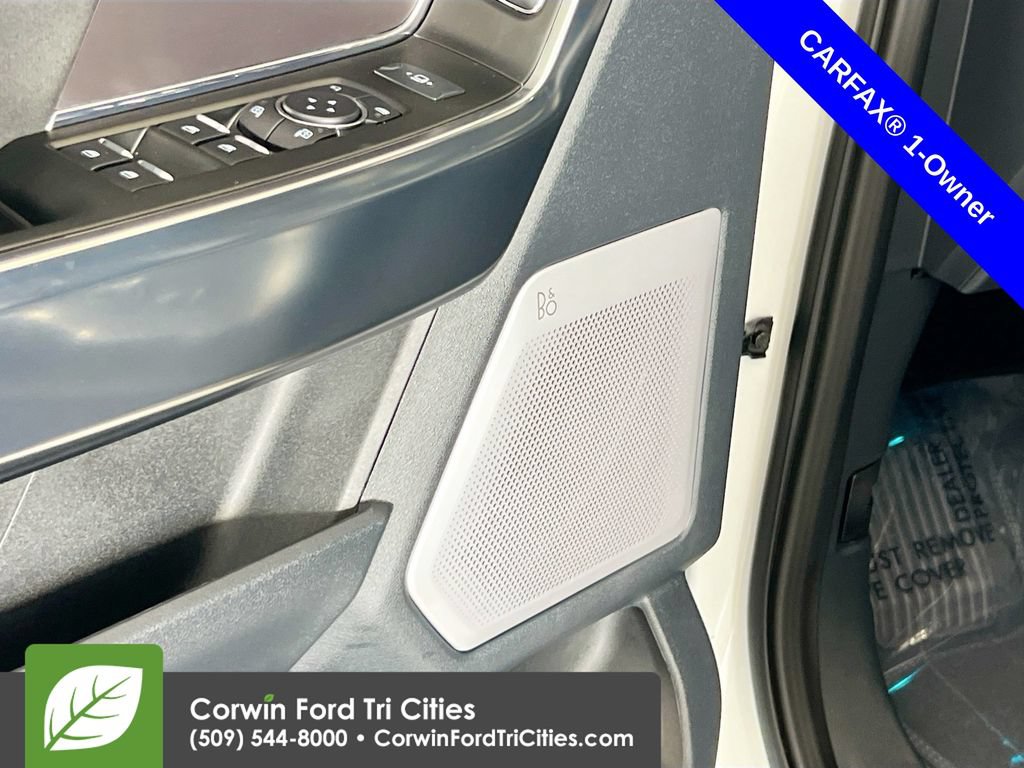 Certified 2025 Ford F150 Platinum w/ Equipment Group 702A High AWD/4WD image 13