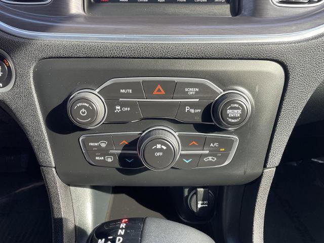 Used 2018 Dodge Charger SXT image 25