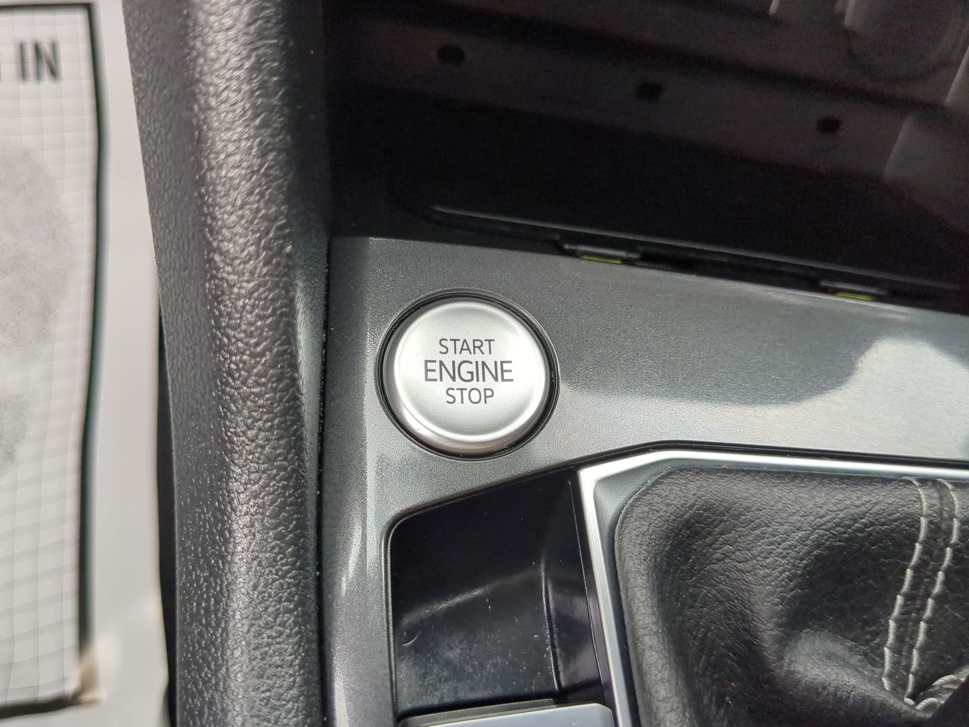 Used 2022 Volkswagen Tiguan SE R-Line image 53