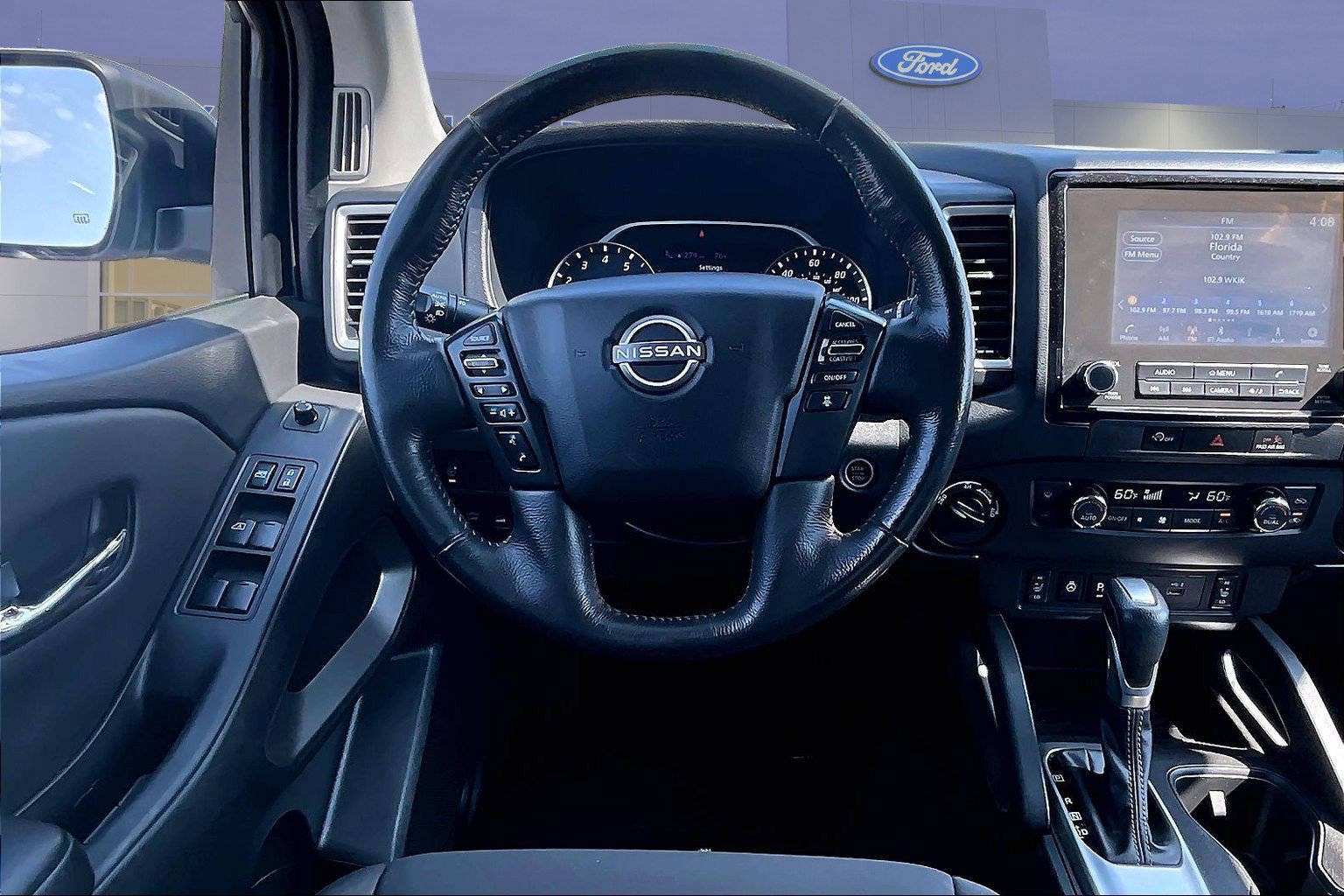 Used 2024 Nissan Frontier SV w/ SV Convenience Package AWD/4WD image 9