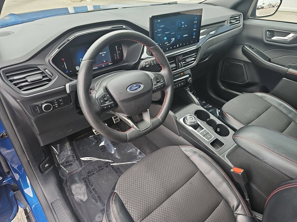 Certified 2023 Ford Escape ST-Line w/ Tech Pack #1 FWD image 16