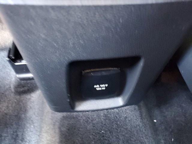 Certified 2022 Ford EcoSport SE w/ SE Convenience Package image 16