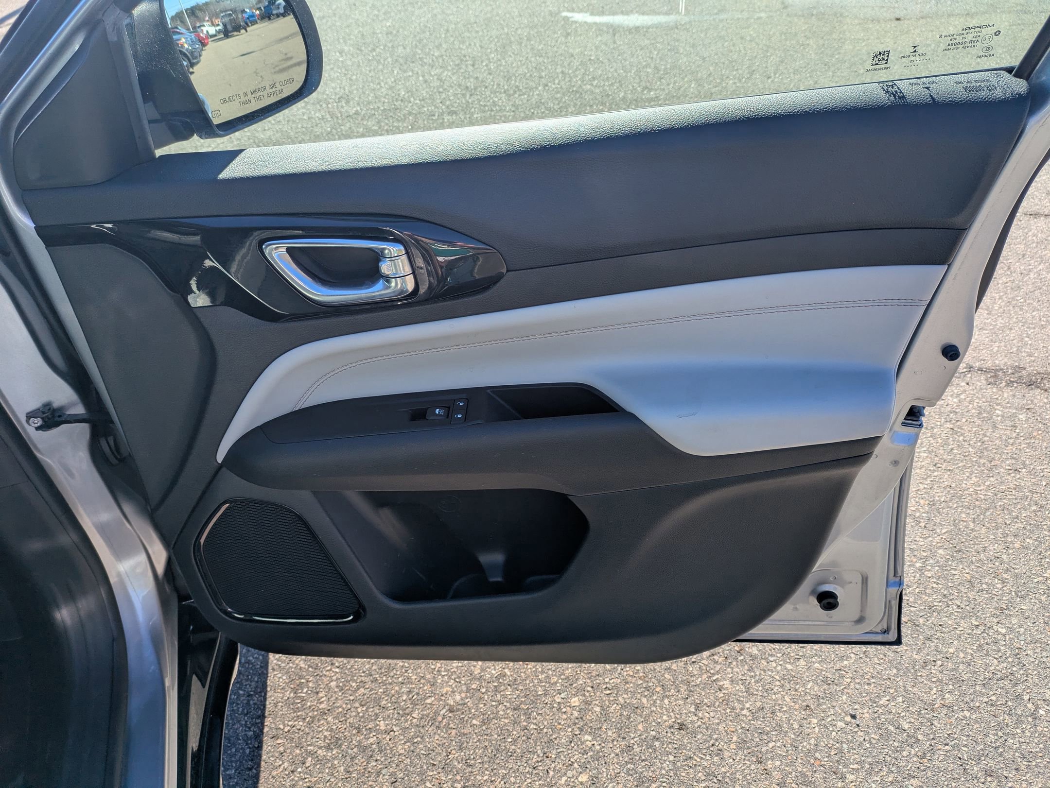 Used 2022 Jeep Compass Limited w/ Elite Group image 35