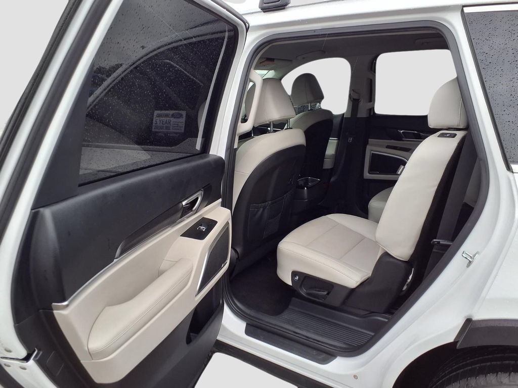 Used 2023 Kia Telluride S FWD image 31