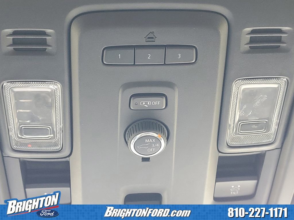 Used 2023 Chevrolet Suburban Z71 AWD/4WD image 29