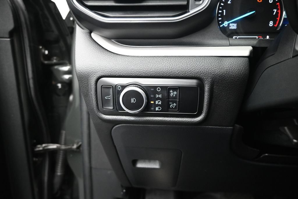 Certified 2023 Ford Explorer XLT w/ Equipment Group 202A AWD/4WD image 12