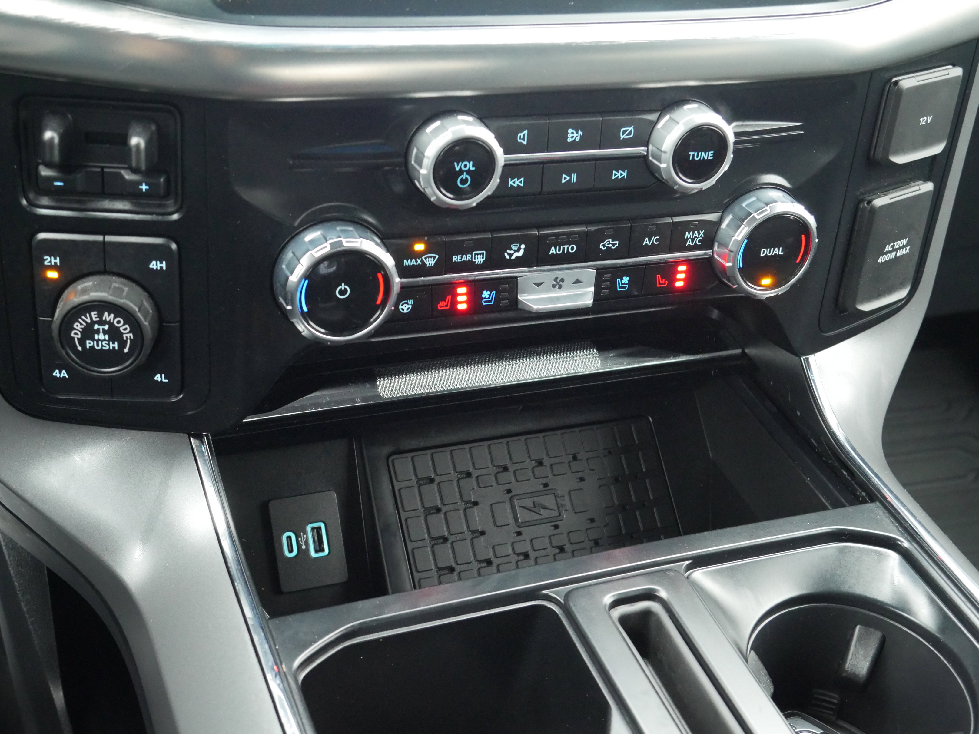 Certified 2023 Ford F150 Lariat w/ Max Trailer Tow Package image 16