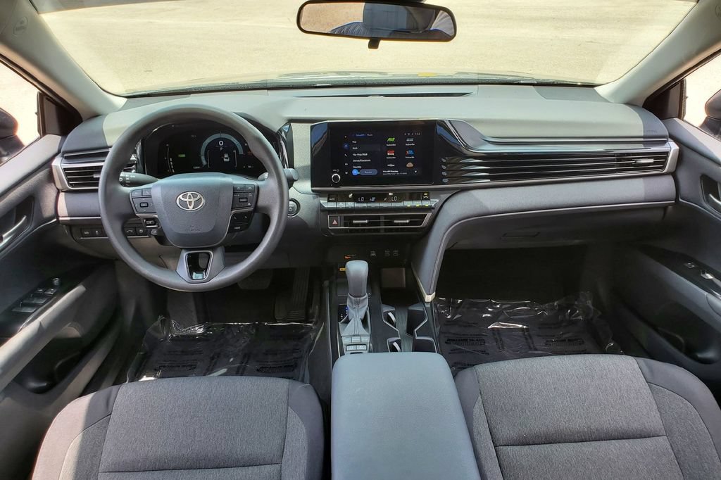 Used 2026 Toyota Camry LE FWD image 18