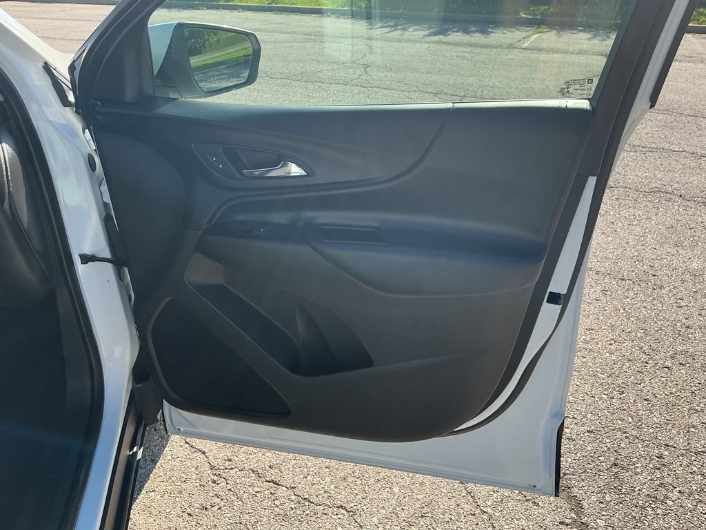 Used 2019 Chevrolet Equinox LT AWD/4WD image 12