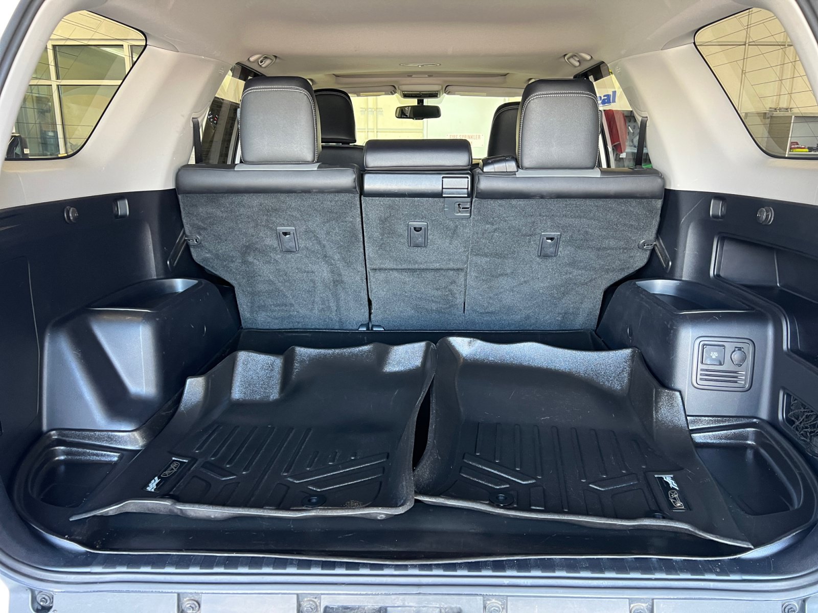 Used 2018 Toyota 4Runner SR5 Premium AWD/4WD image 28