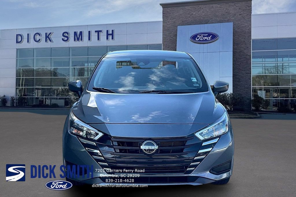 Used 2025 Nissan Versa SV FWD image 2