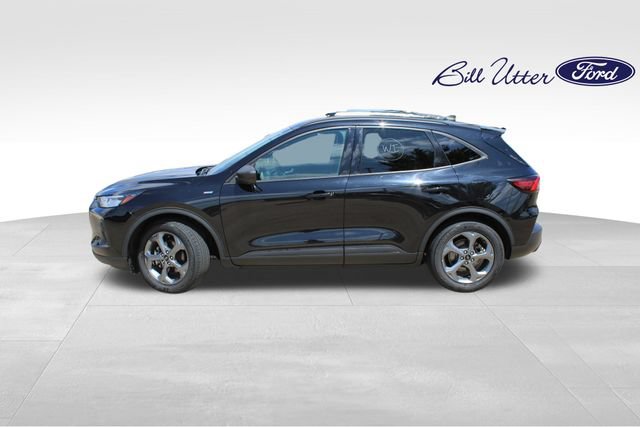 Certified 2025 Ford Escape ST-Line FWD image 8