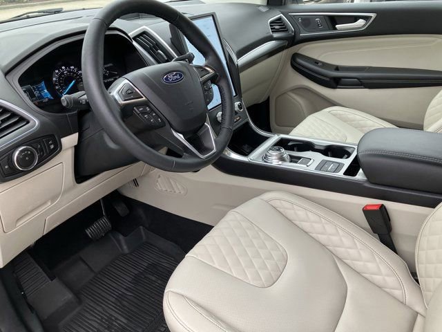 Certified 2024 Ford Edge Titanium w/ Equipment Group 301A image 21