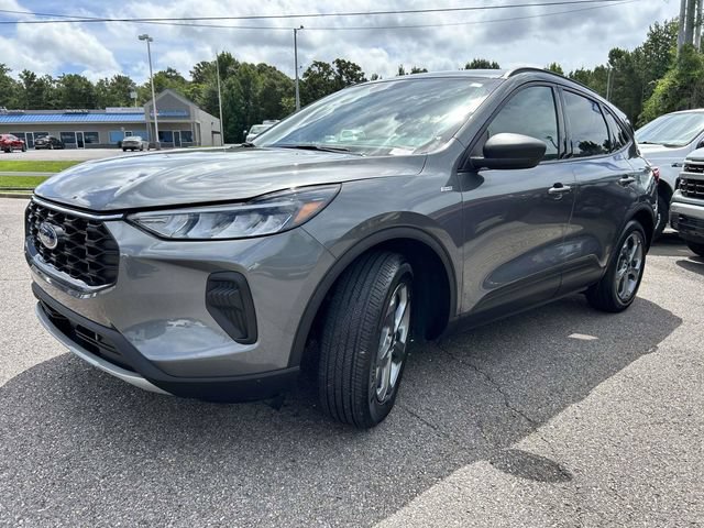 Certified 2025 Ford Escape ST-Line FWD image 7