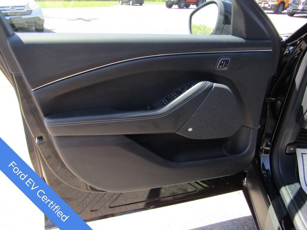 Certified 2025 Ford Mustang Mach-E Premium AWD/4WD image 21