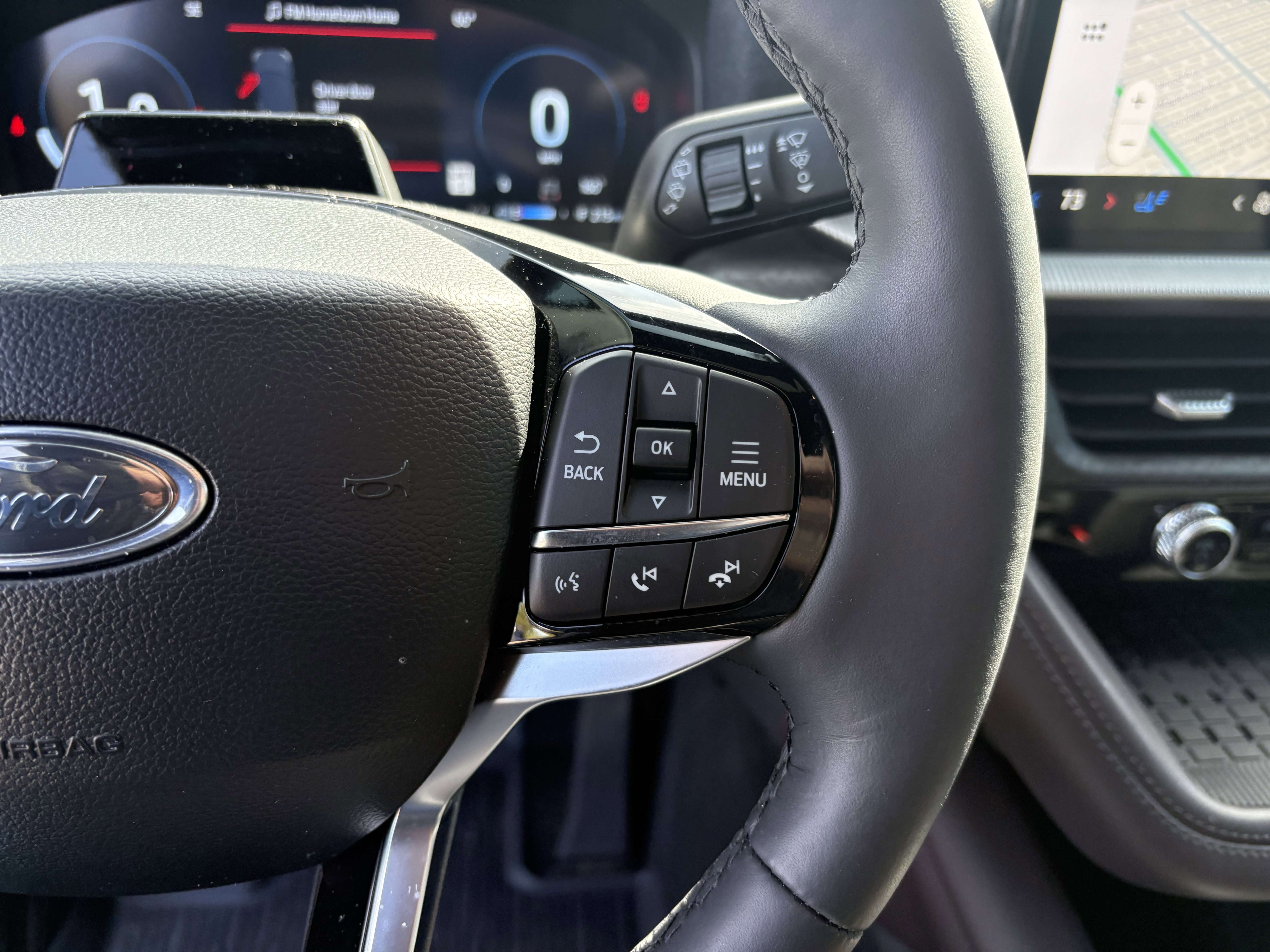 Certified 2025 Ford Explorer Platinum w/ Ultimate Package image 35