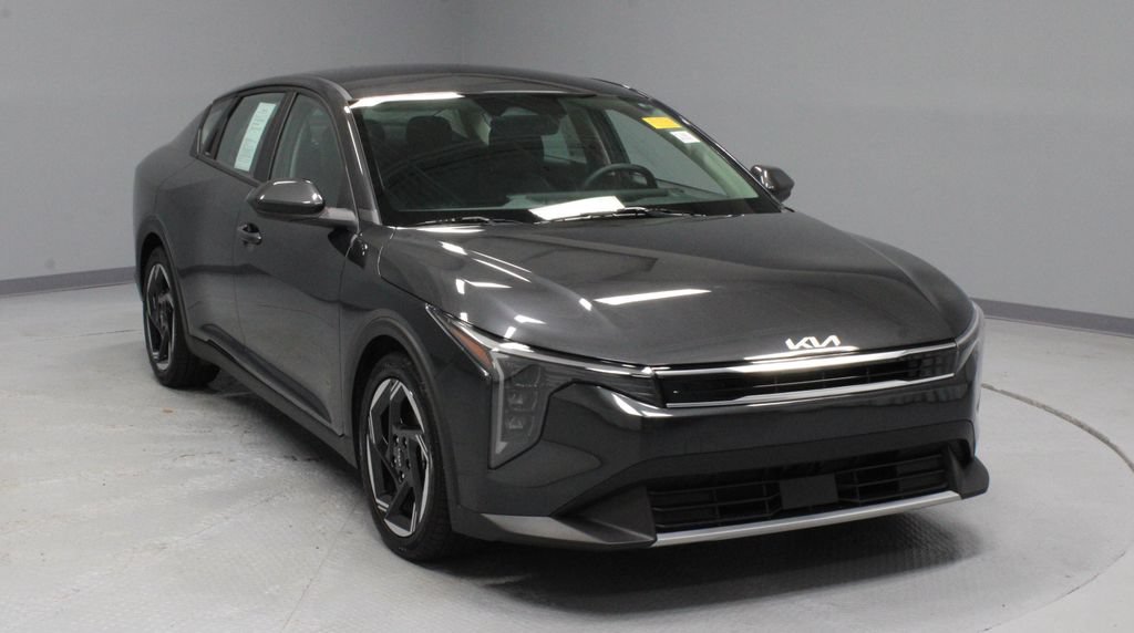 Used 2025 Kia K4 EX FWD image 1