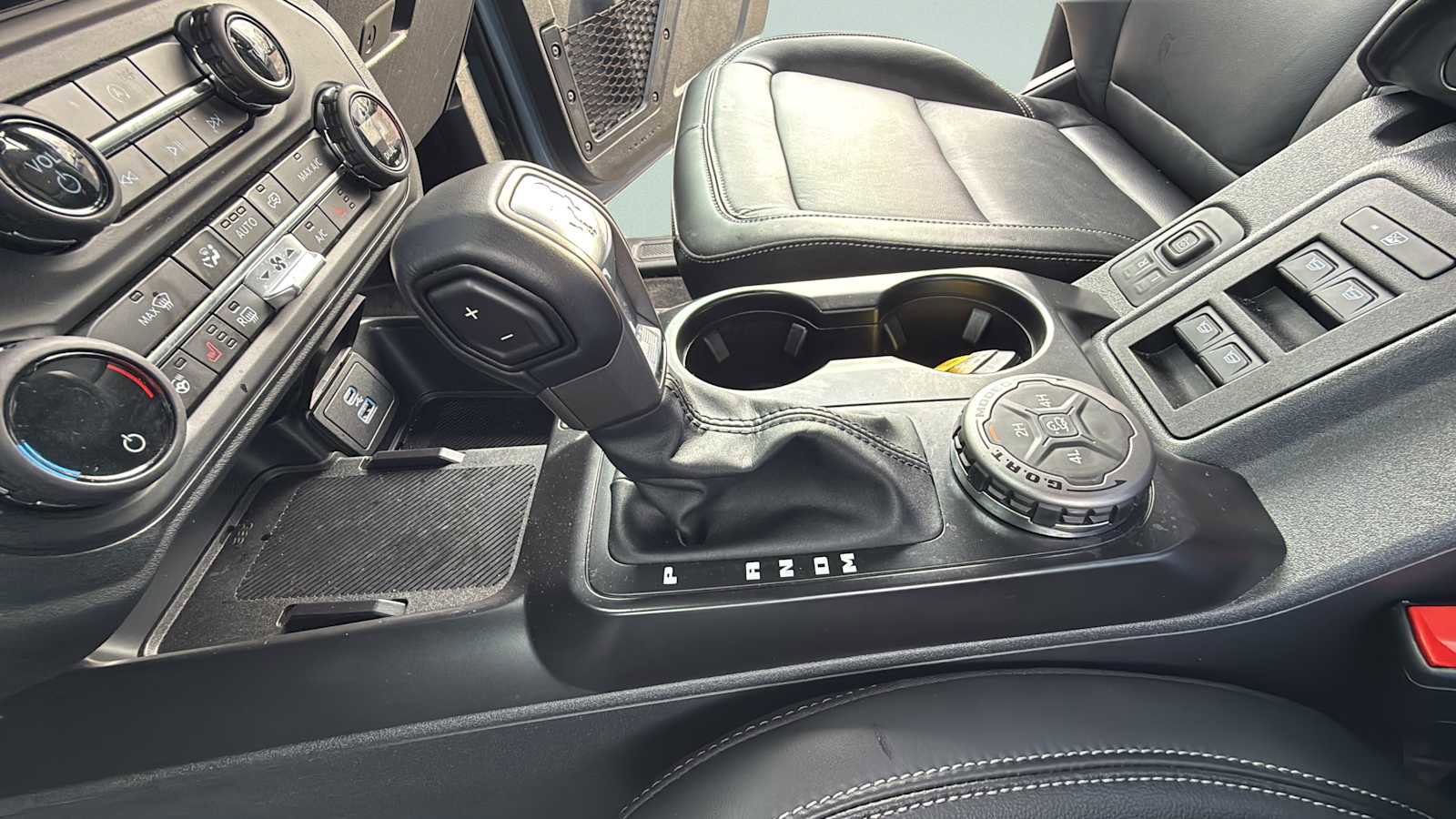 Certified 2025 Ford Bronco Outer Banks image 29