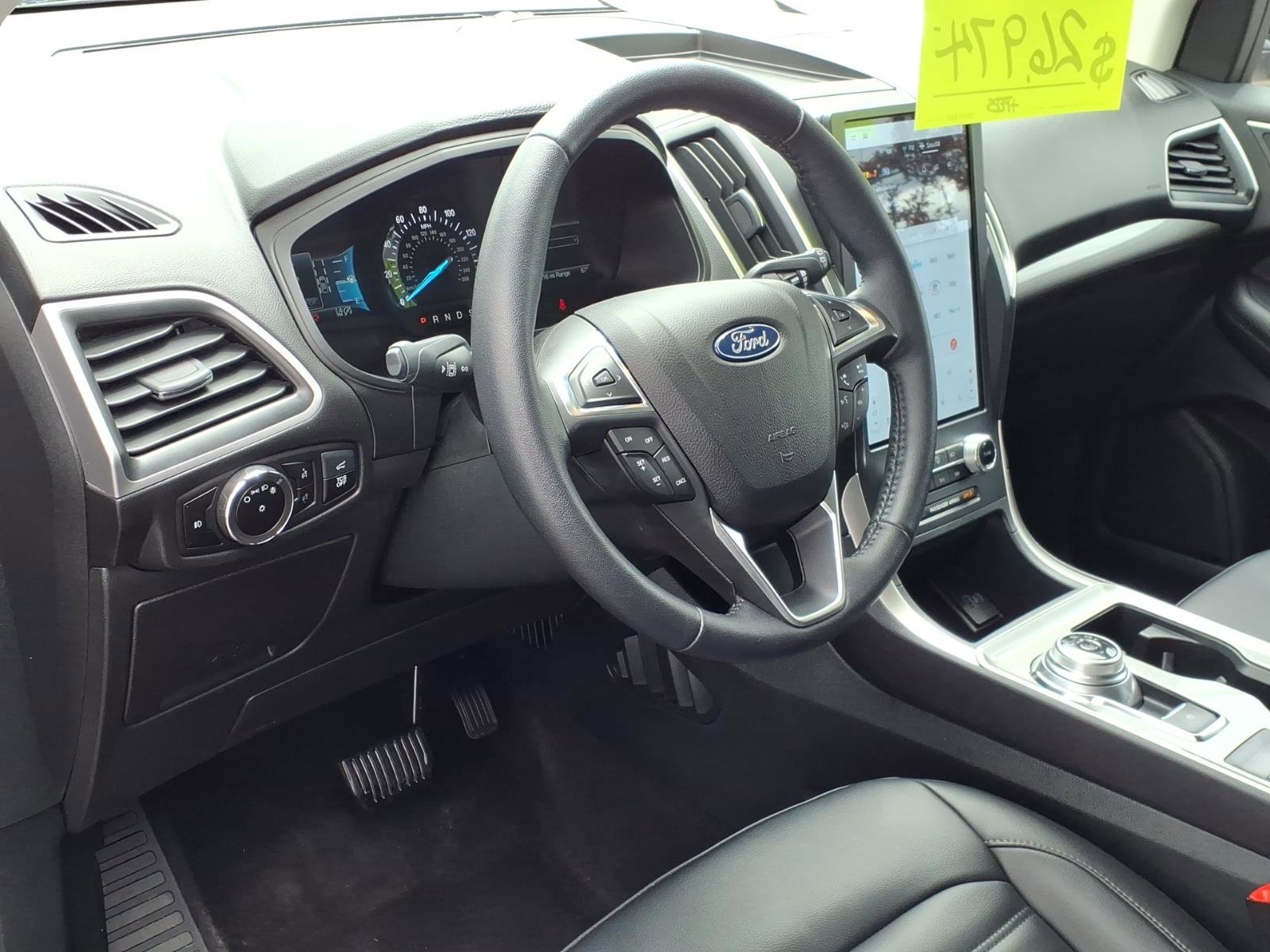 Certified 2023 Ford Edge SEL w/ Convenience Package AWD/4WD image 17
