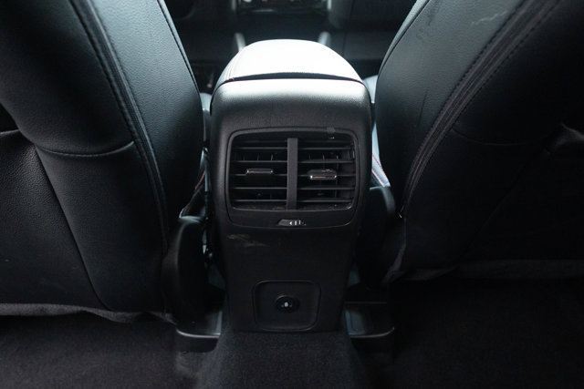 Certified 2025 Ford Escape ST-Line Elite w/ Premium Technology Package image 10