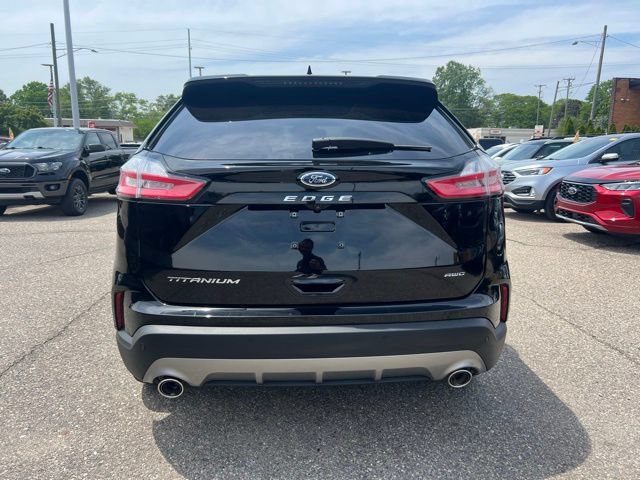 Certified 2023 Ford Edge Titanium w/ Equipment Group 301A AWD/4WD image 5
