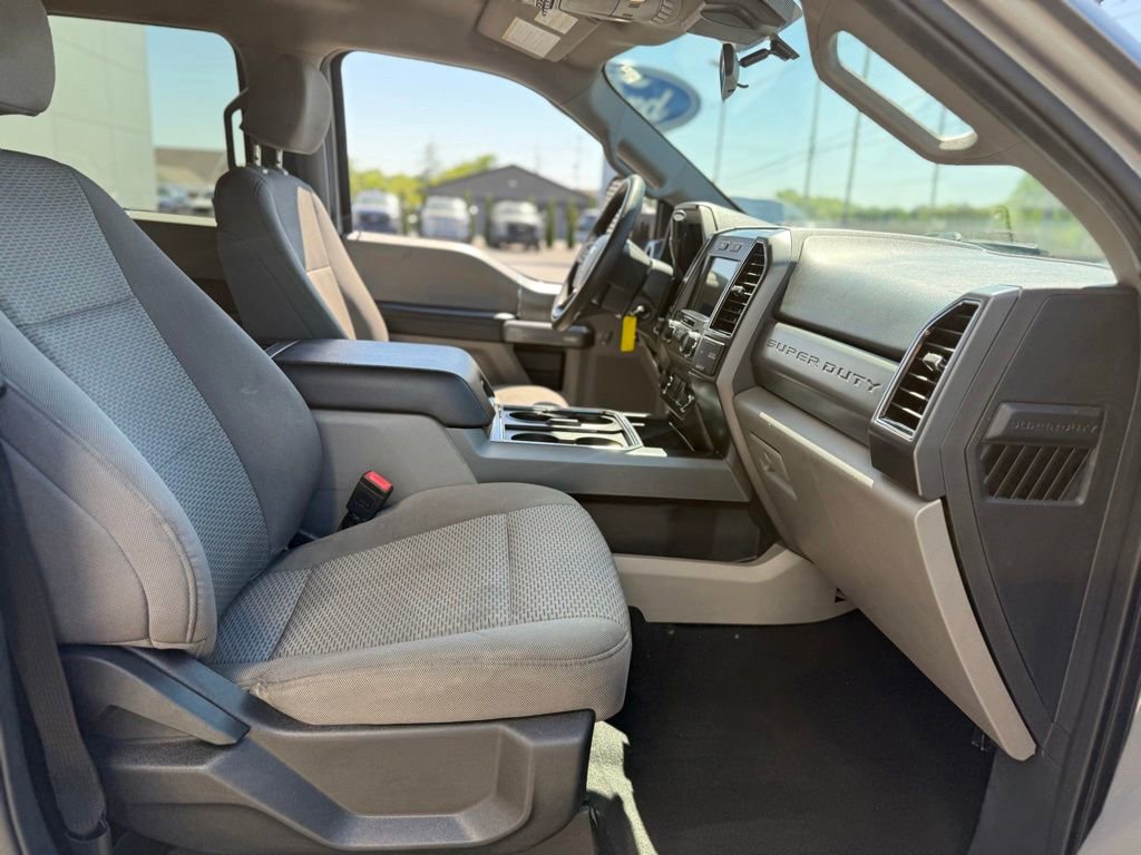 Certified 2022 Ford F250 XLT w/ XLT Premium Package AWD/4WD image 11