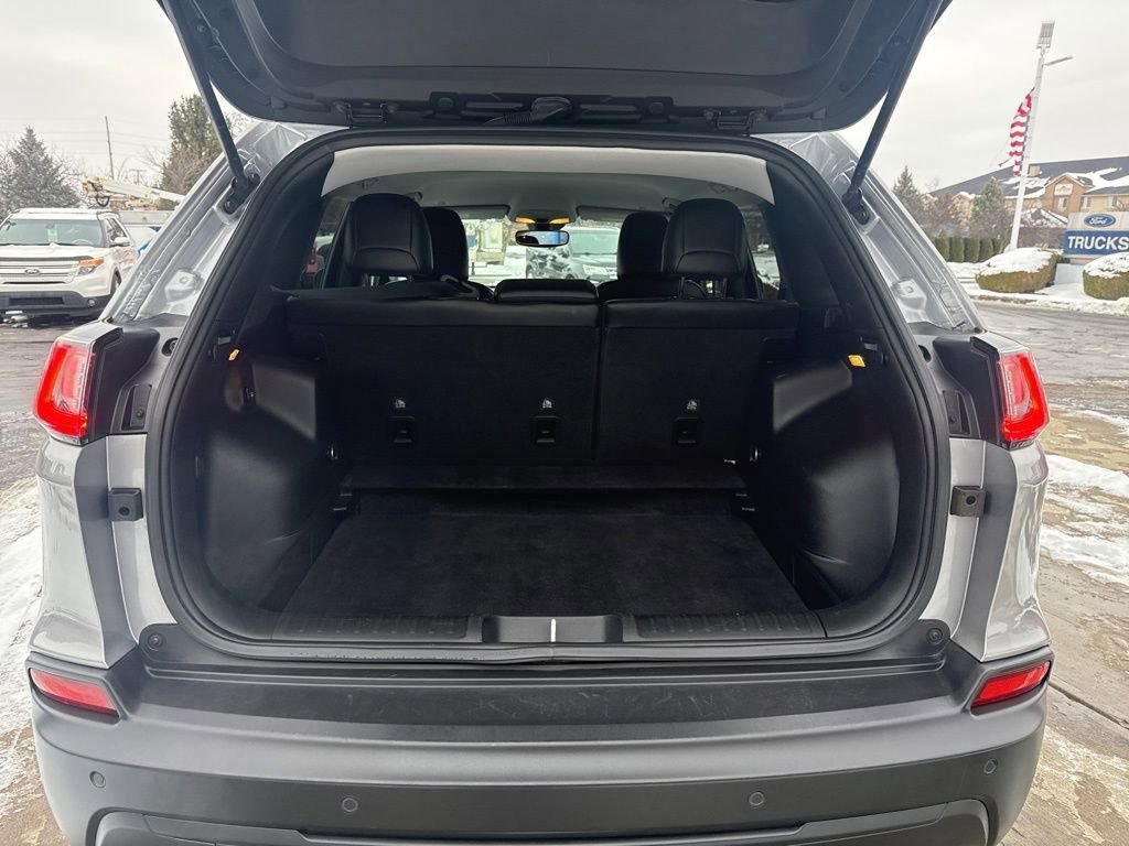 Used 2021 Jeep Cherokee Latitude Lux image 48