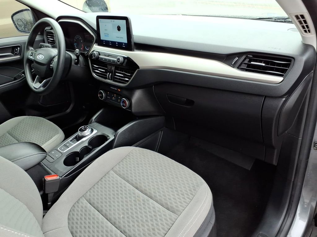 Certified 2022 Ford Escape SE FWD image 4