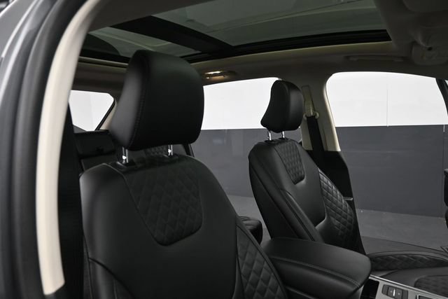 Certified 2024 Ford Edge Titanium AWD/4WD image 30