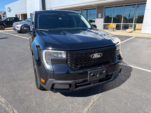 Certified 2025 Ford Maverick Lariat w/ Black Appearance Package AWD/4WD image 3