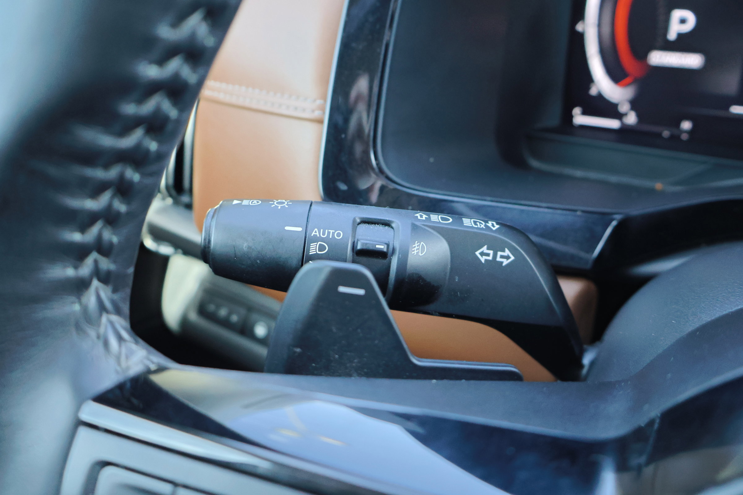 Used 2022 Nissan Pathfinder Platinum w/ Cargo Package image 20