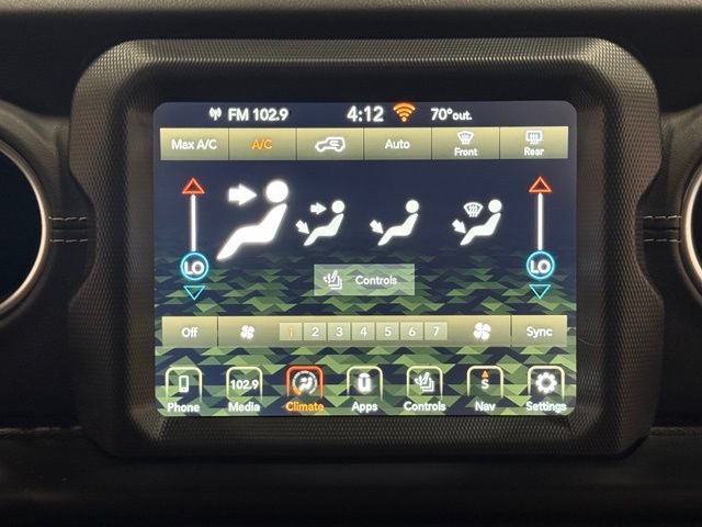 Used 2021 Jeep Wrangler Unlimited Sahara w/ Cold Weather Group AWD/4WD image 27