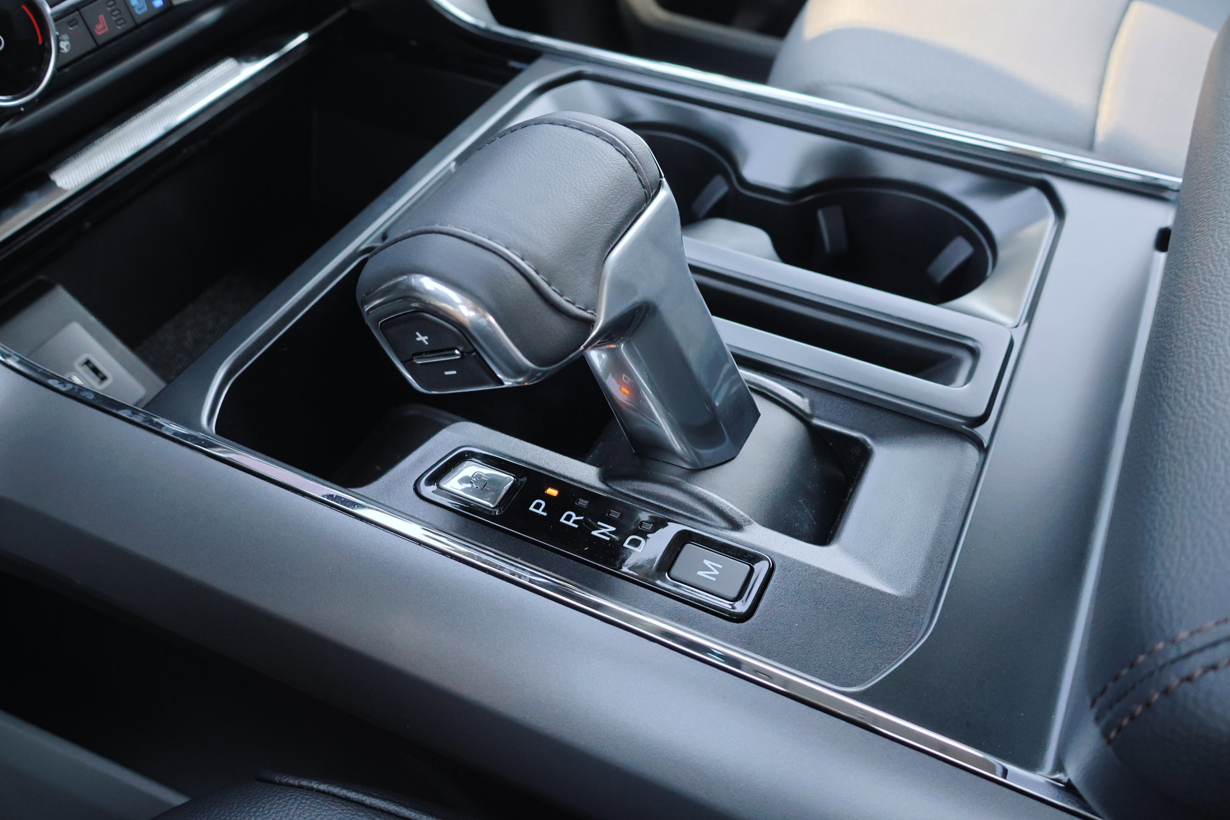 Certified 2025 Ford F150 Lariat w/ Equipment Group 501A Mid image 28