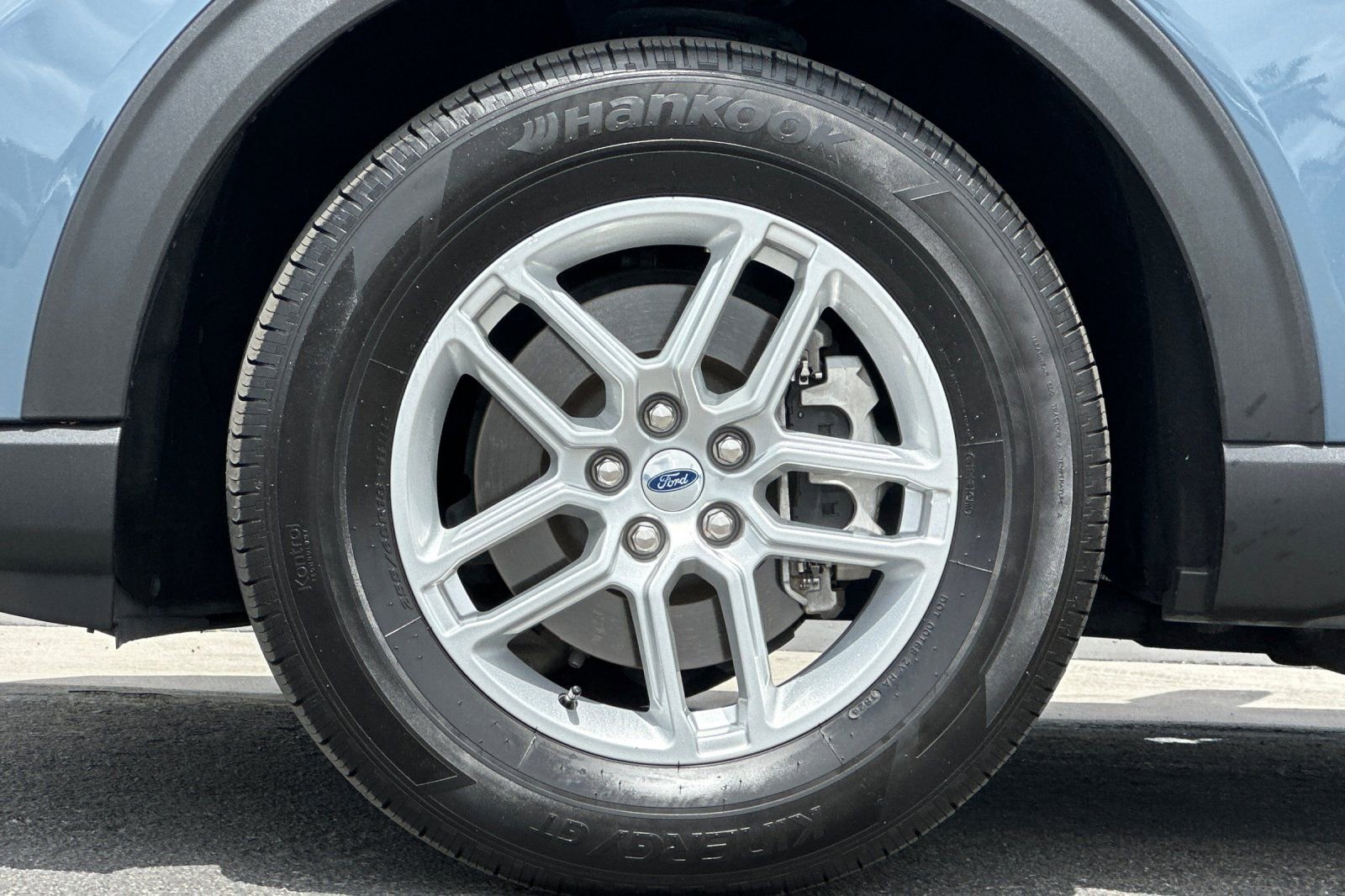 Certified 2025 Ford Explorer Active RWD image 26